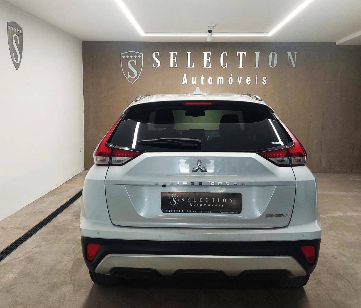 mitsubishi-eclipse-cross-2022-hibrido-a-gasolina-2360cc