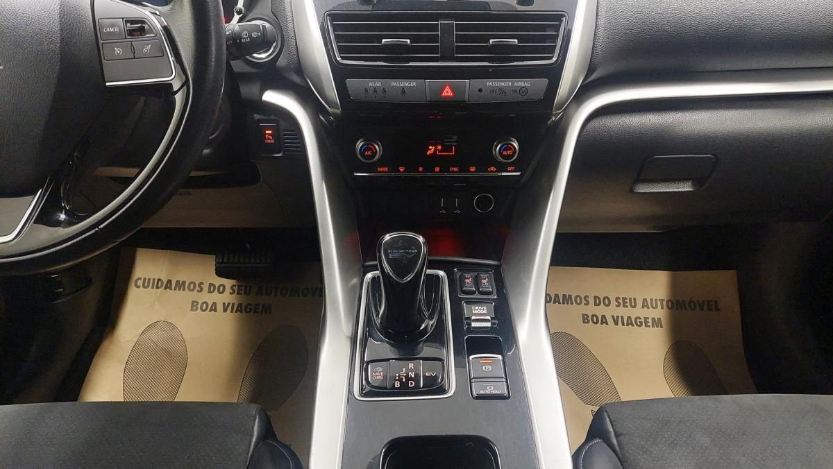 mitsubishi-eclipse-cross-2022-hibrido-a-gasolina-2360cc