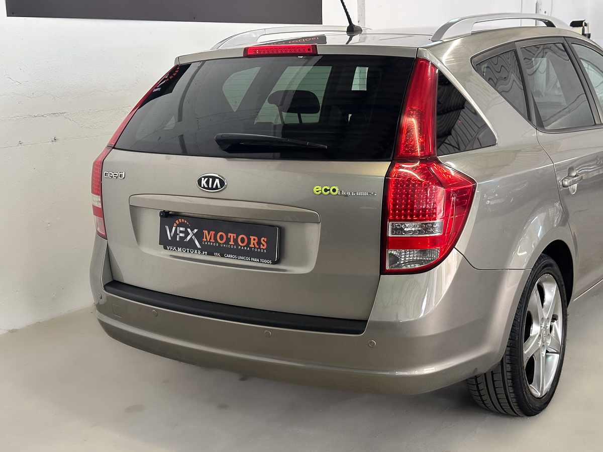 kia-ceed-1-6-crdi-2010-diesel-1582cc