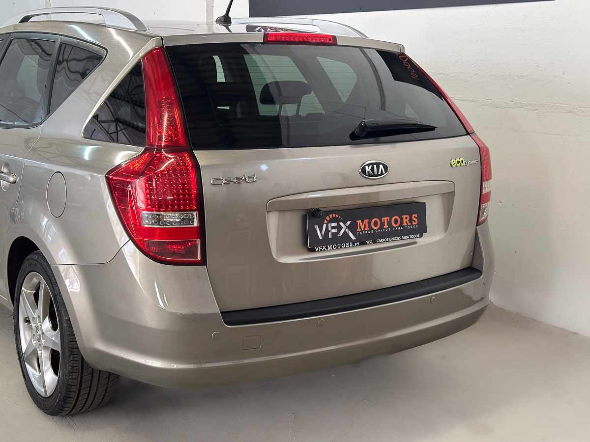 kia-ceed-1-6-crdi-2010-diesel-1582cc