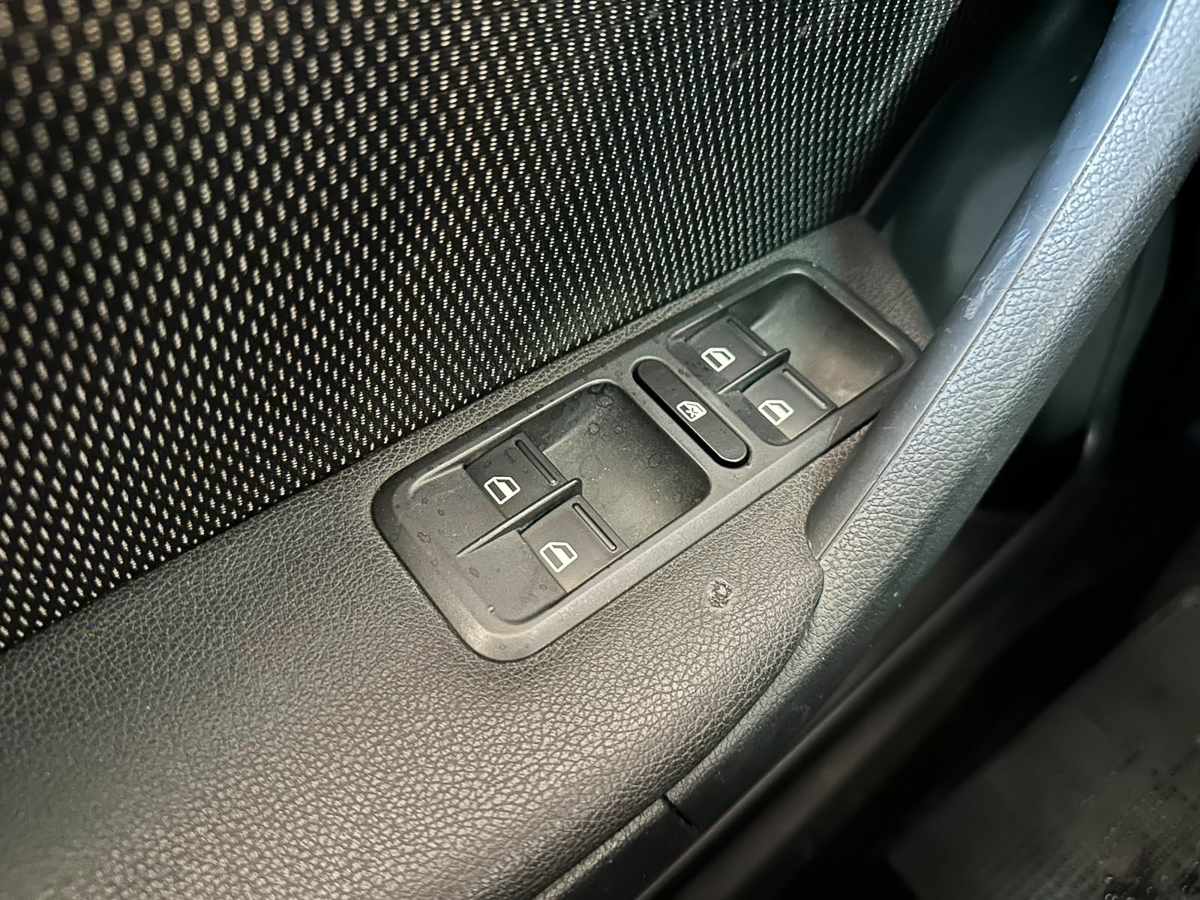 skoda-yeti-1-2-tsi-2010-gasolina-1197cc