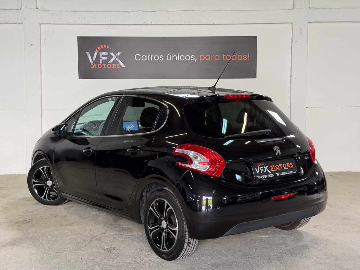 peugeot-208-1-4-vti-2012-gasolina-1397cc