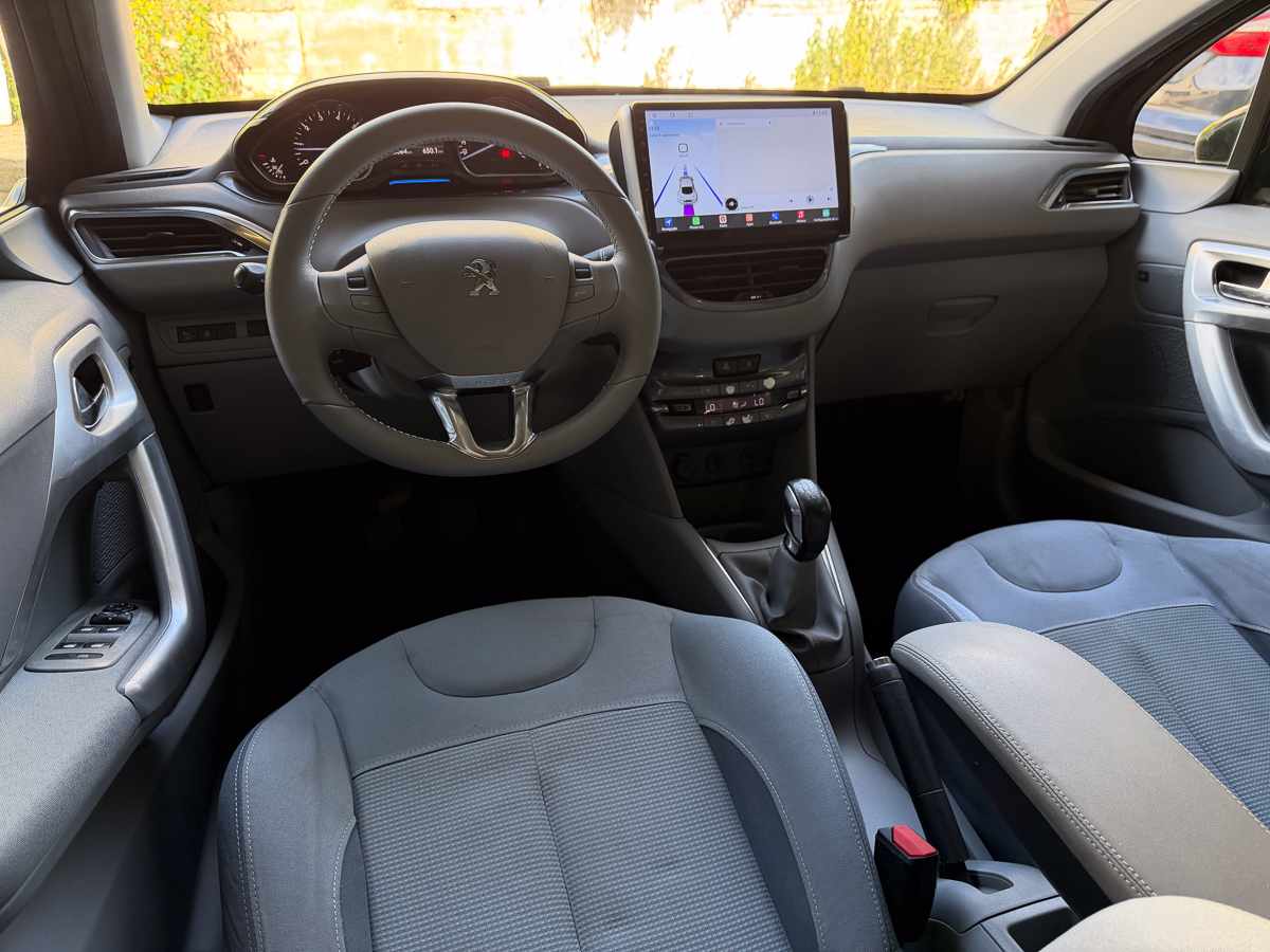 peugeot-208-1-4-vti-2012-gasolina-1397cc