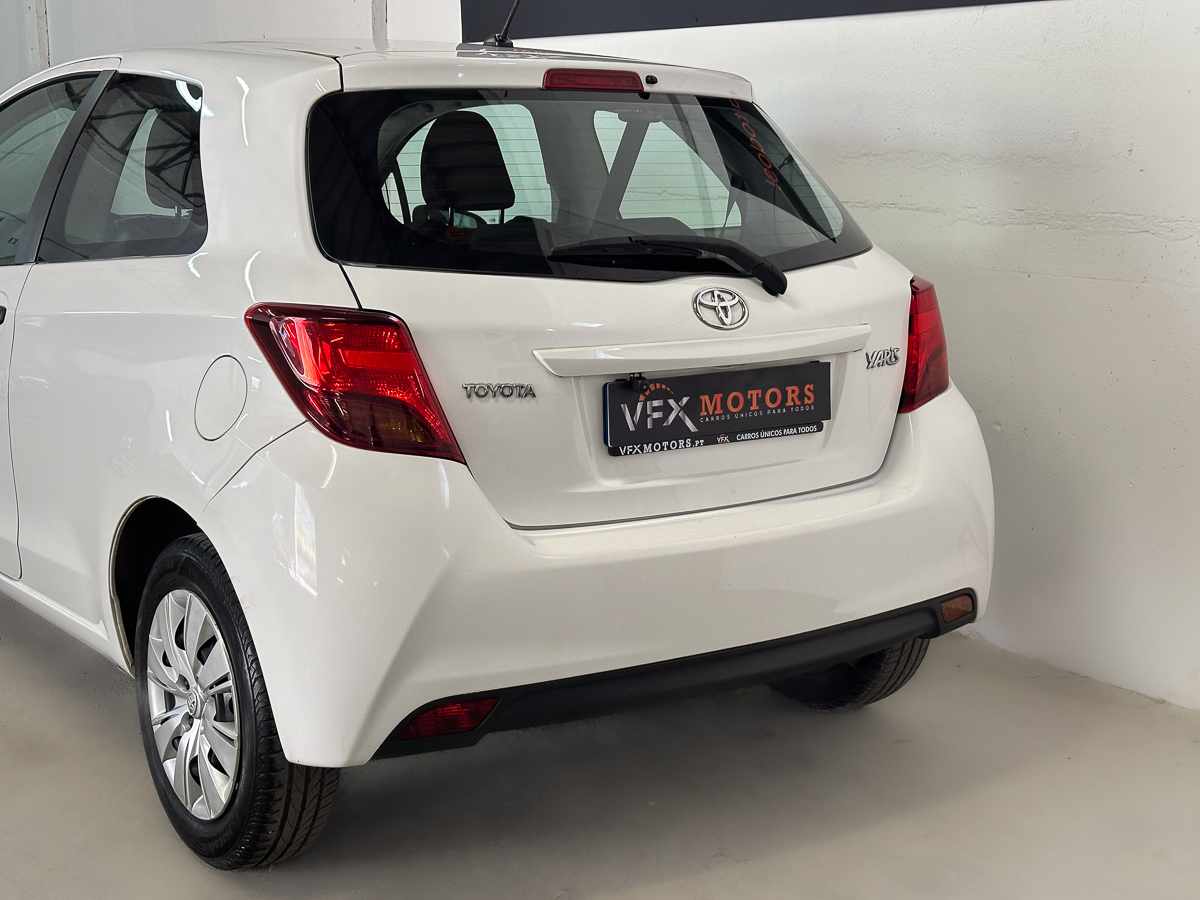 toyota-yaris-1-4-d-4d-2014-diesel-1364cc