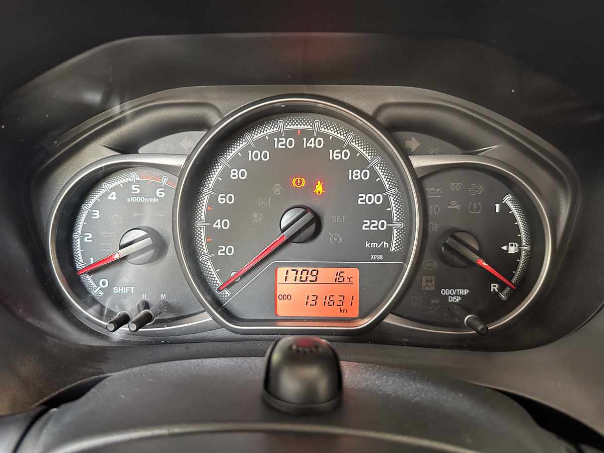 toyota-yaris-1-4-d-4d-2014-diesel-1364cc