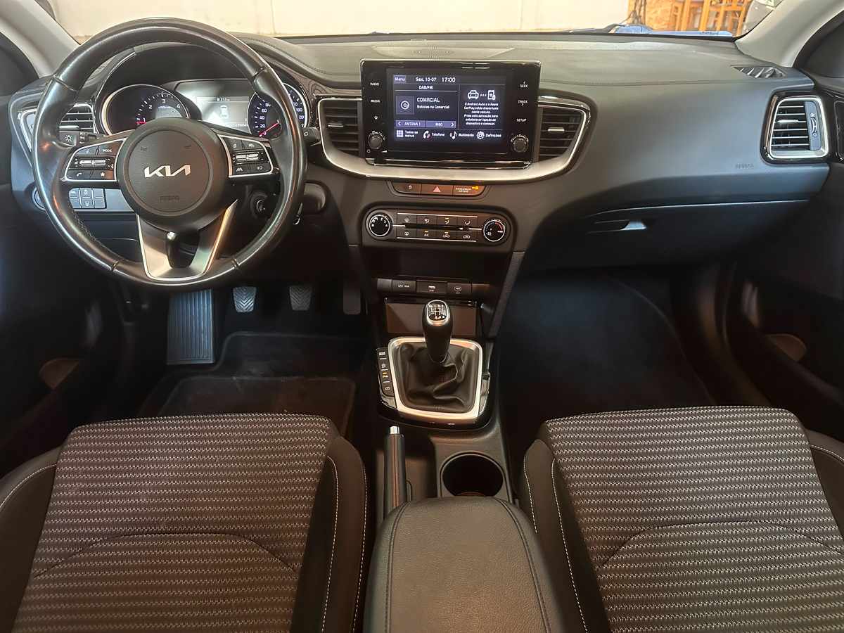 kia-ceed-1-6-crdi-2023-diesel-1598cc