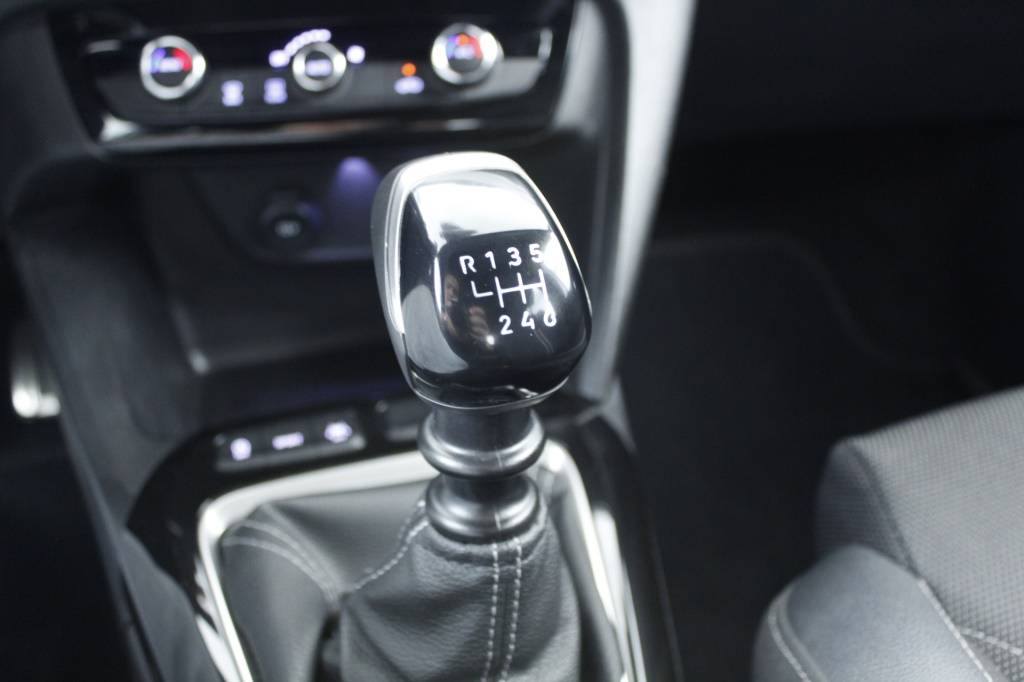 opel-corsa-2024-gasolina-1199cc