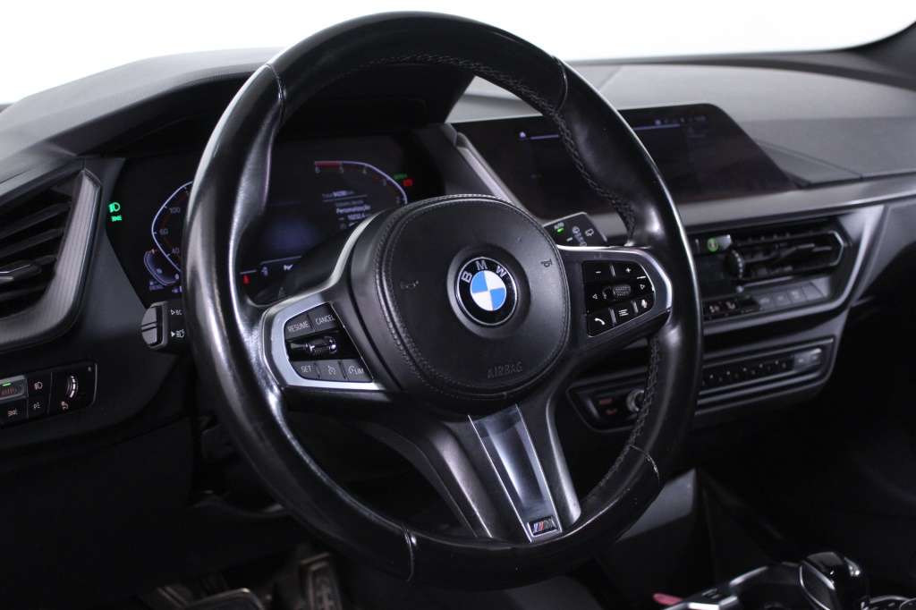 bmw-serie-1-2023-diesel-1496cc