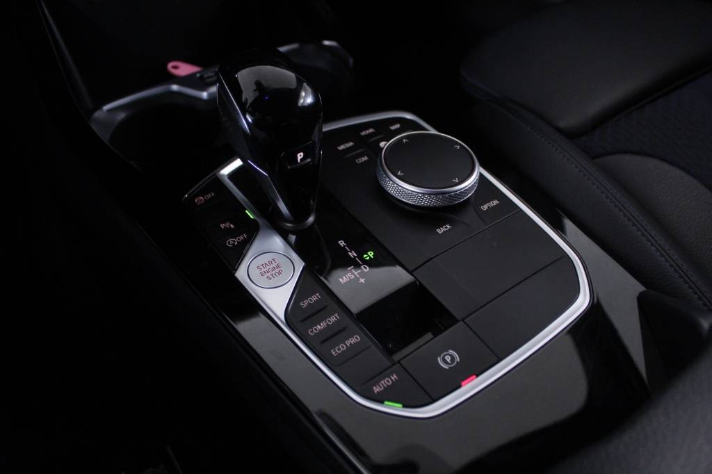 bmw-serie-1-2023-diesel-1496cc