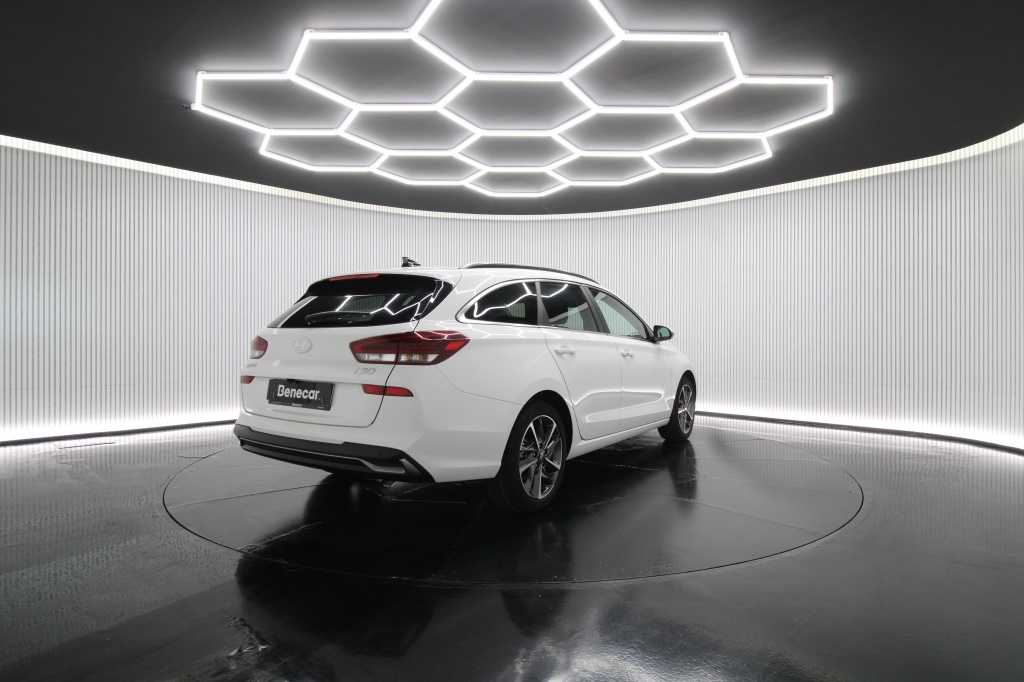 hyundai-i30-sw-2024-gasolina-998cc