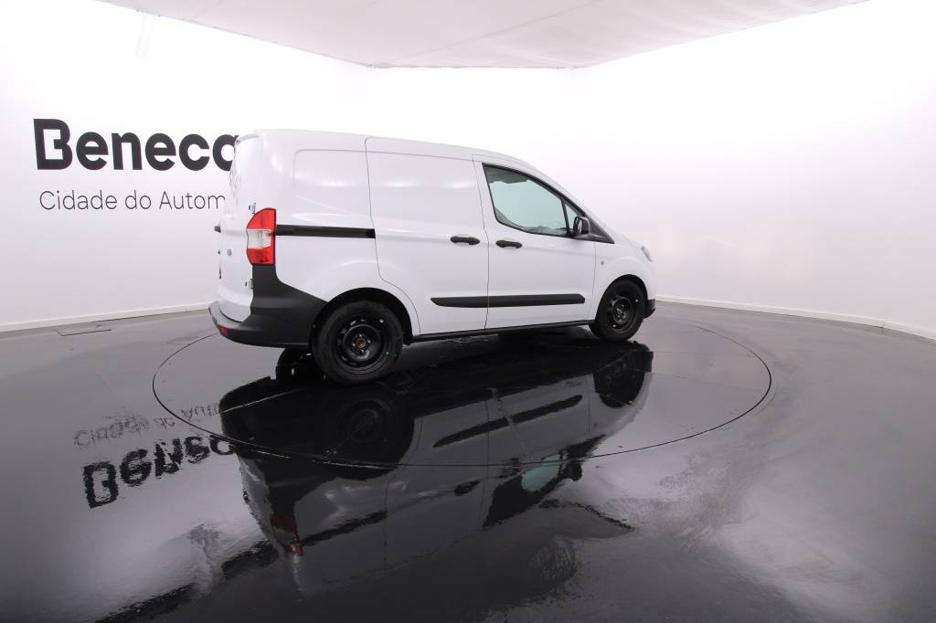 ford-transit-2023-diesel-1499cc