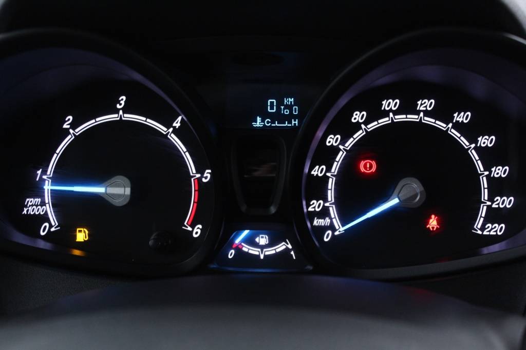 ford-transit-2023-diesel-1499cc
