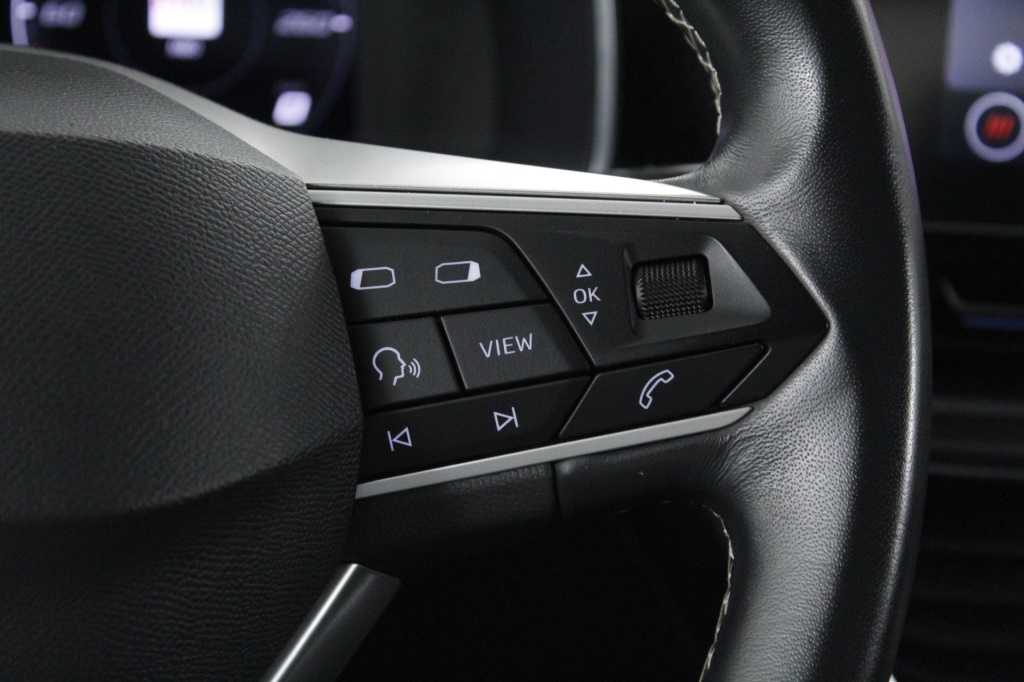 seat-leon-st-2024-gasolina-999cc