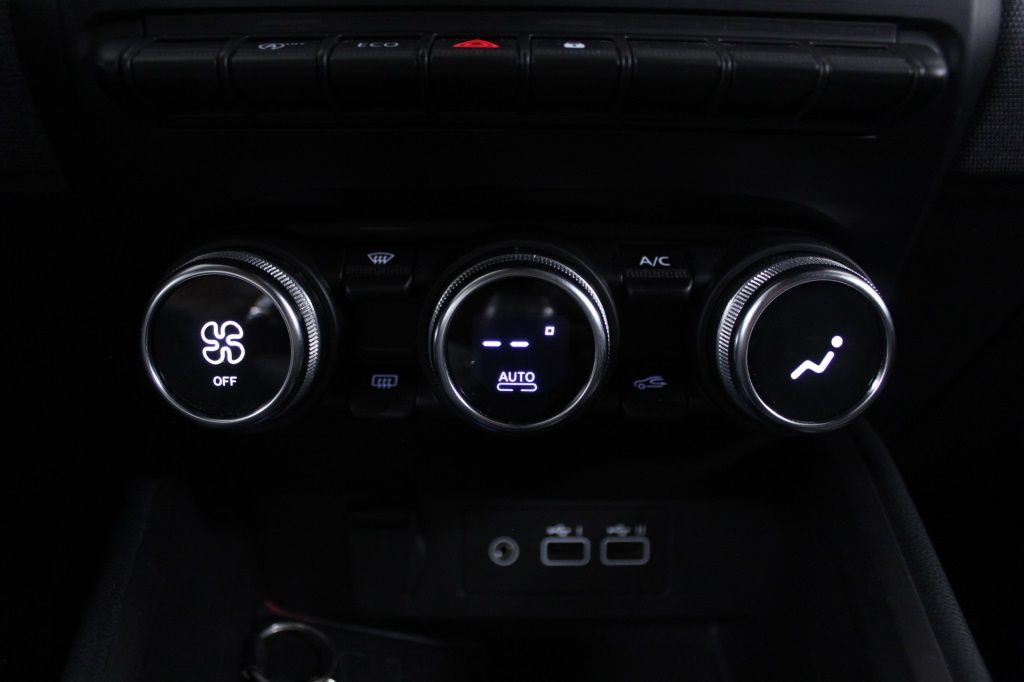 mitsubishi-colt-2024-gasolina-999cc