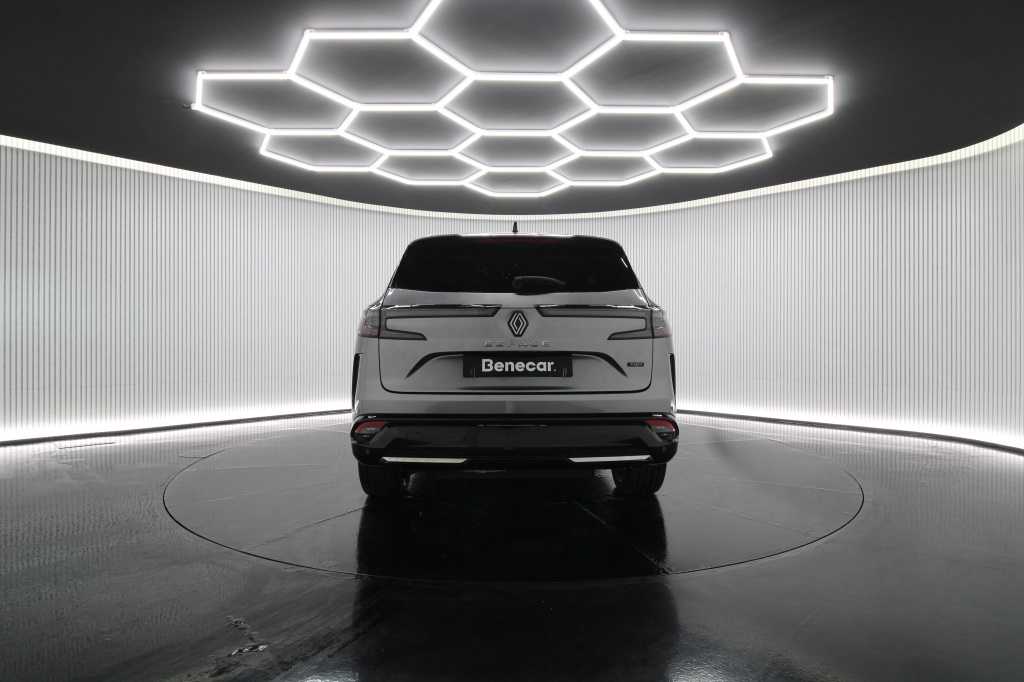 renault-espace-2023-hibrido-1199cc