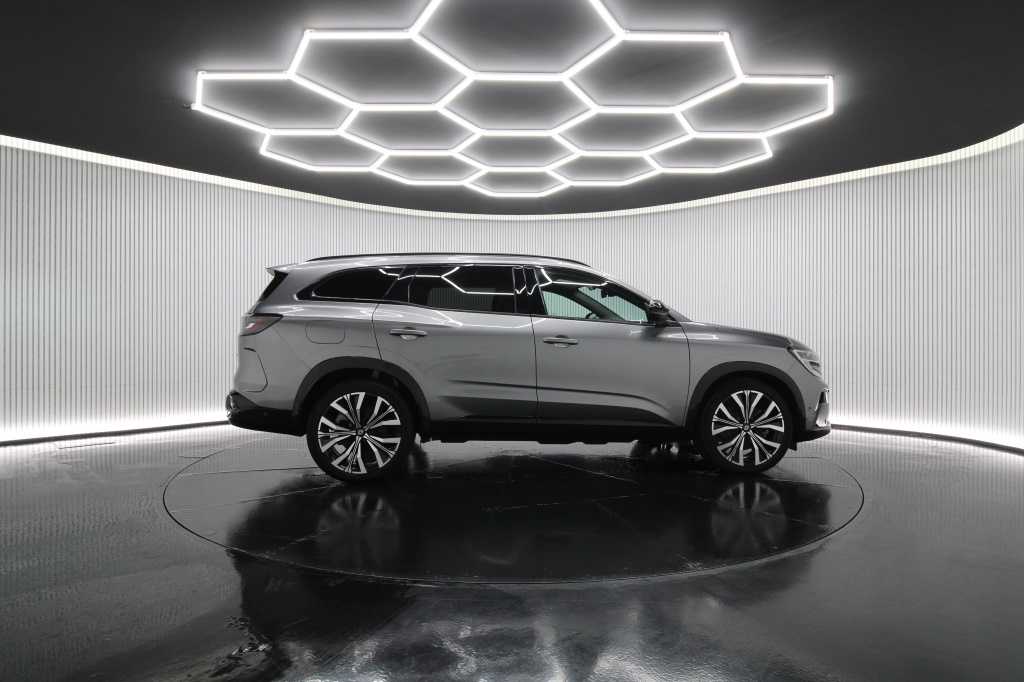renault-espace-2023-hibrido-1199cc