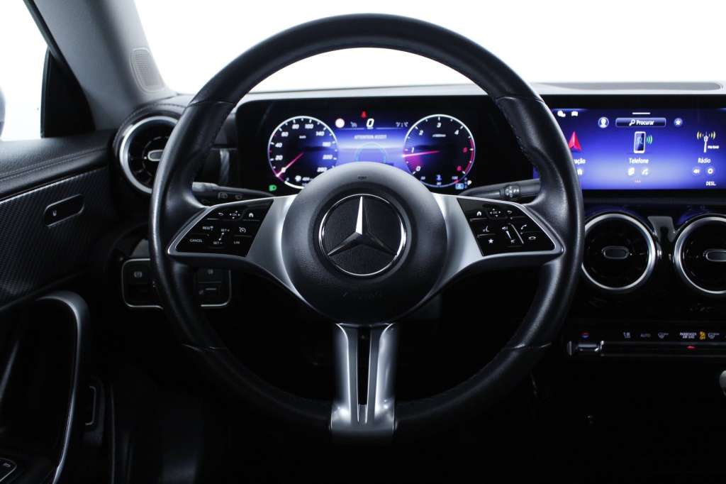 mercedes-benz-cla-2024-diesel-1950cc
