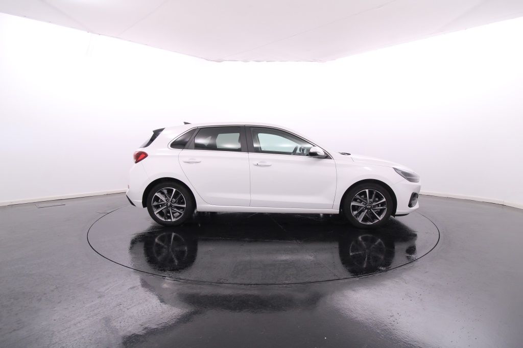 hyundai-i30-2024-gasolina-998cc