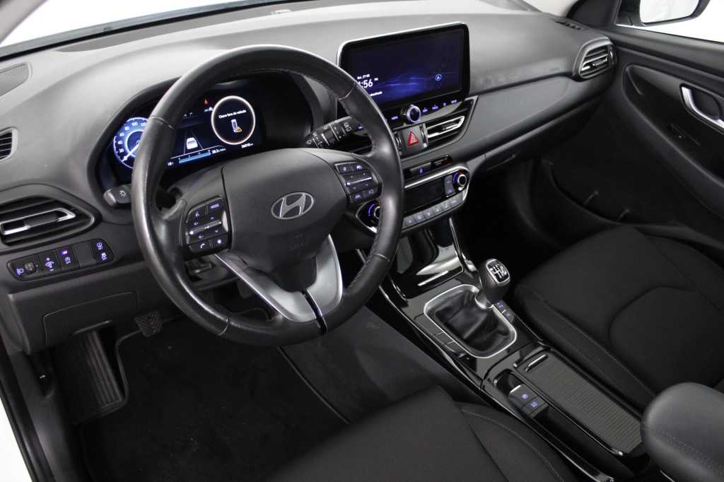 hyundai-i30-2024-gasolina-998cc