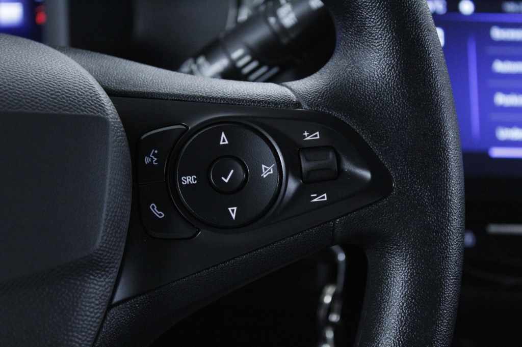 opel-corsa-2025-gasolina-1199cc