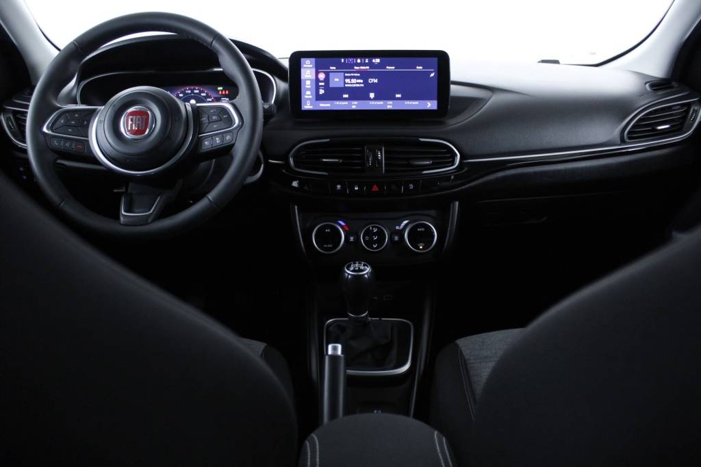 fiat-tipo-station-wagon-2023-gasolina-999cc