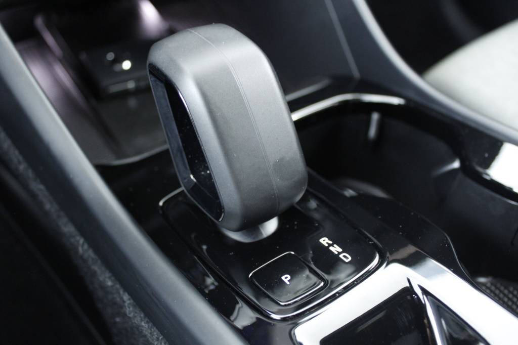 volvo-xc40-2025-hibrido-1969cc