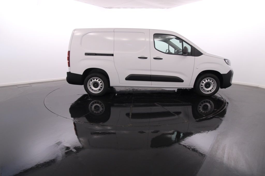 peugeot-partner-2024-diesel-1499cc
