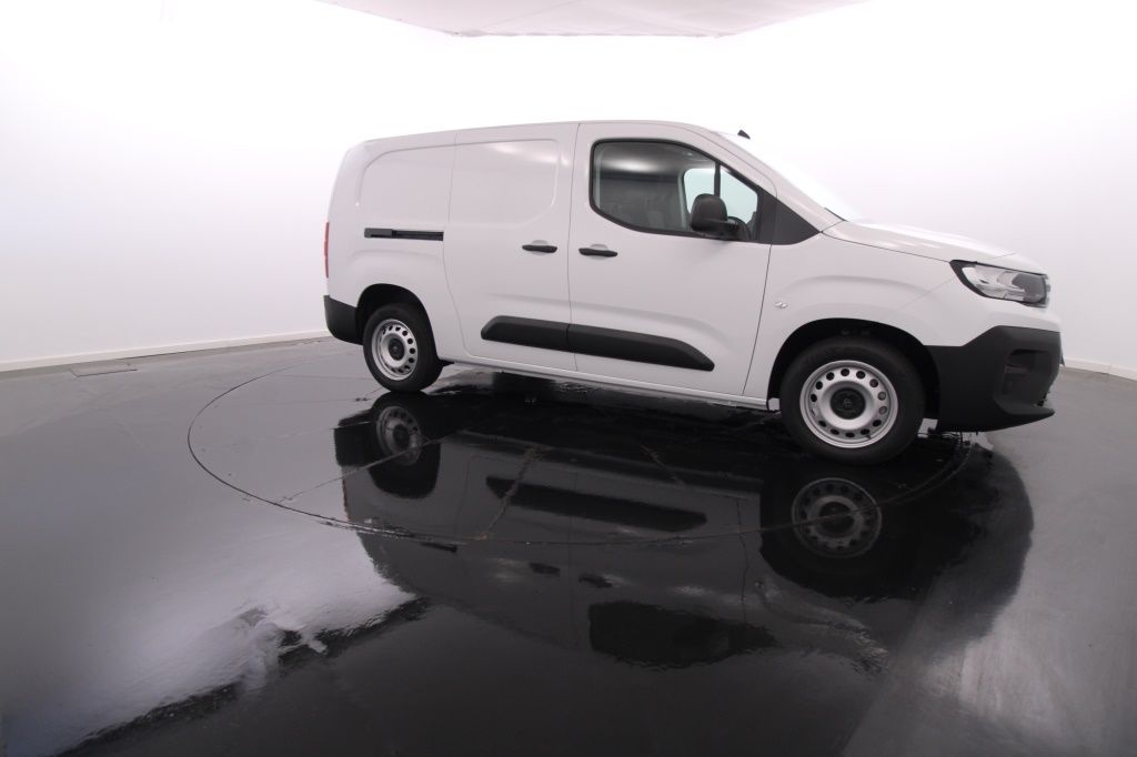 peugeot-partner-2024-diesel-1499cc