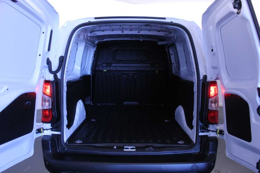 peugeot-partner-2024-diesel-1499cc