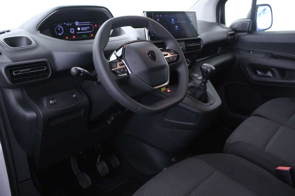 peugeot-partner-2024-diesel-1499cc
