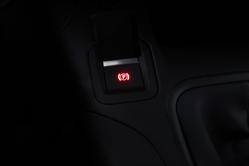 peugeot-partner-2024-diesel-1499cc