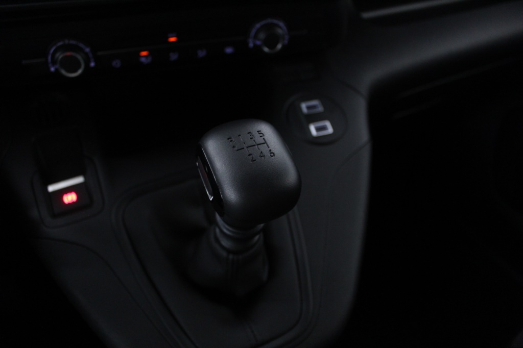 peugeot-partner-2024-diesel-1499cc
