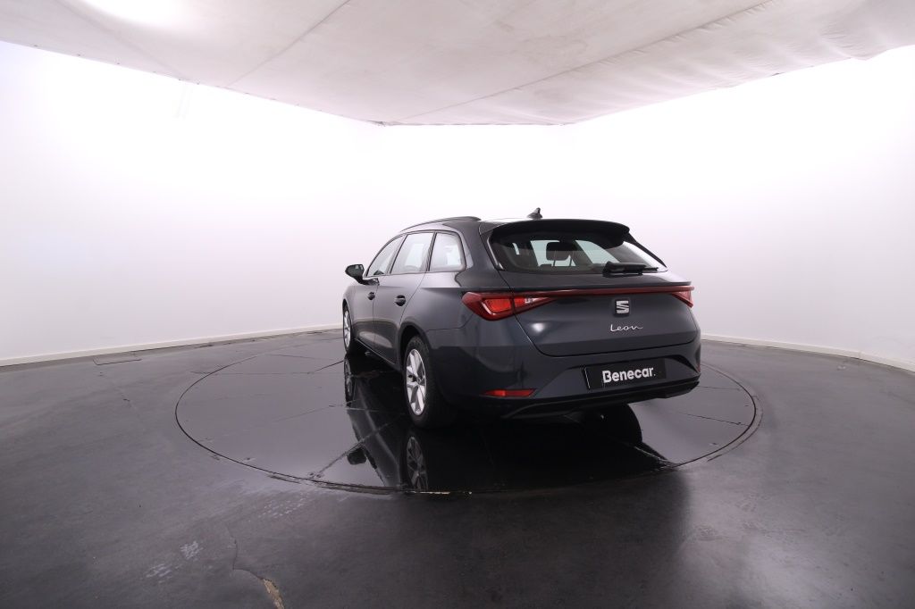 seat-leon-st-2024-gasolina-999cc
