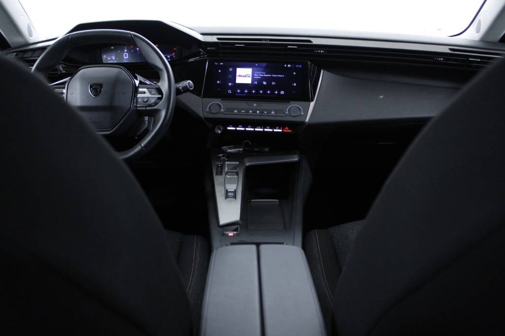peugeot-308-sw-2025-hibrido-1199cc
