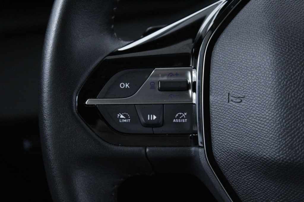 peugeot-308-sw-2025-hibrido-1199cc