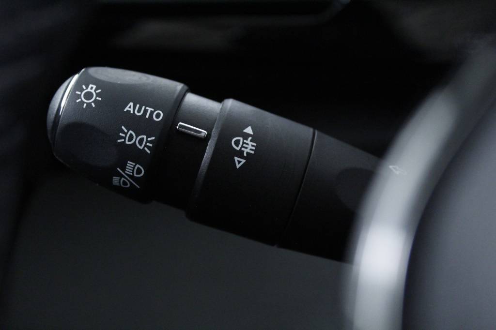peugeot-308-sw-2025-hibrido-1199cc