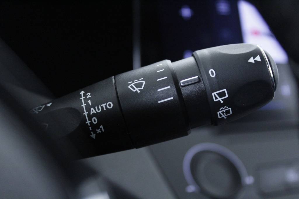 peugeot-308-sw-2025-hibrido-1199cc