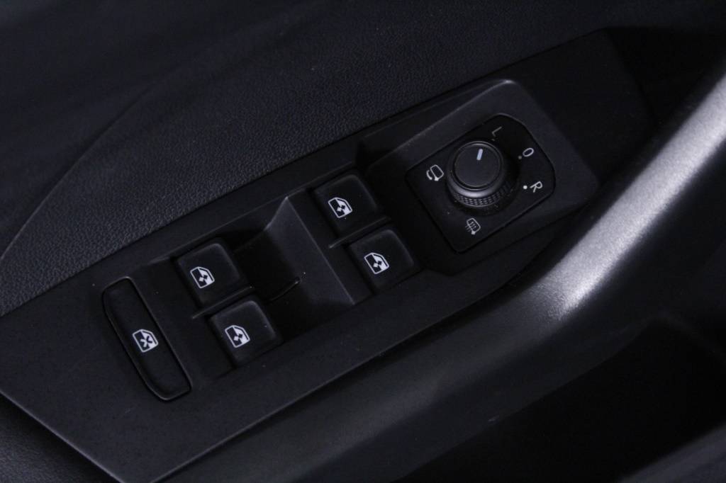 volkswagen-t-cross-2023-gasolina-999cc