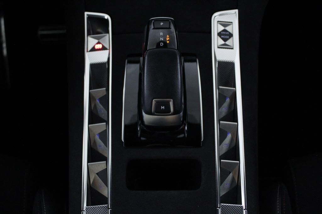 ds-ds-7-crossback-2025-diesel-1499cc
