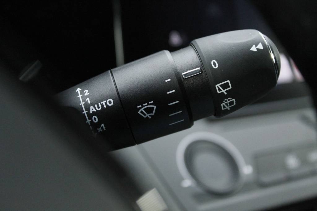 peugeot-308-sw-2025-hibrido-1199cc