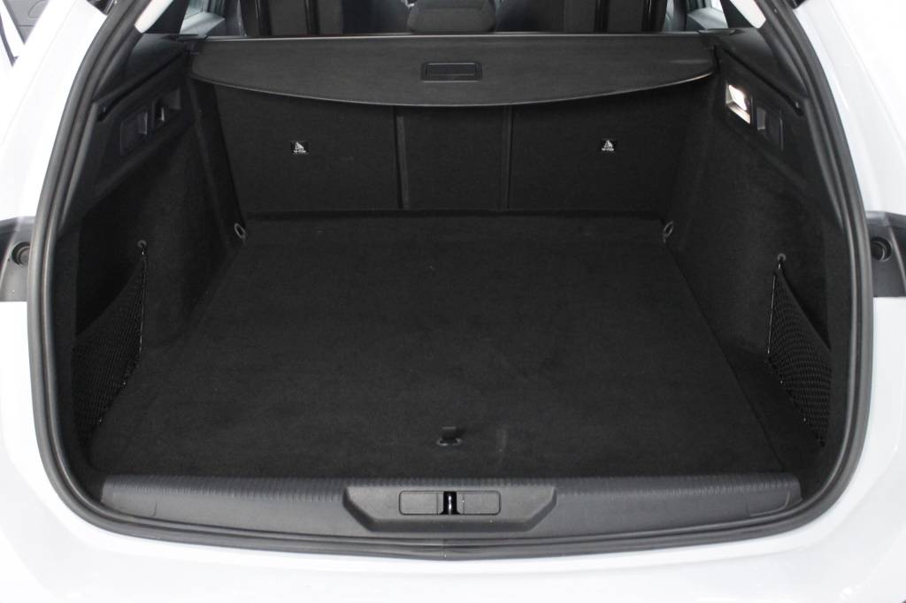 peugeot-308-sw-2025-hibrido-1199cc