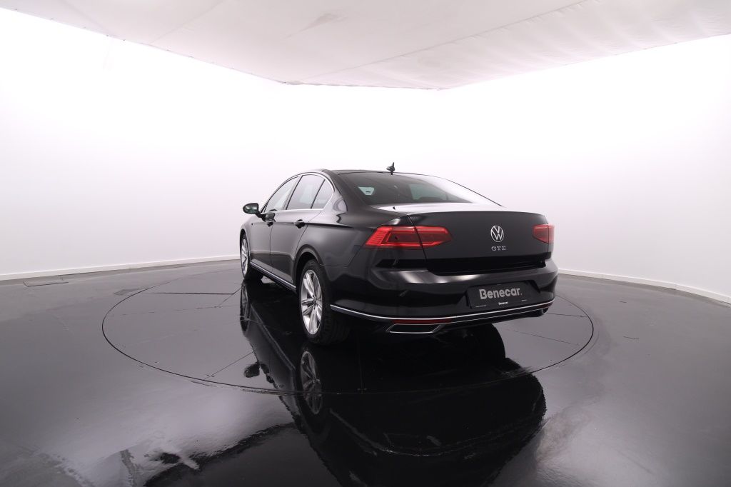 volkswagen-passat-2023-hibrido-1395cc