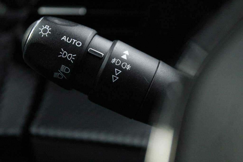 peugeot-2008-2022-eletrico-1cc