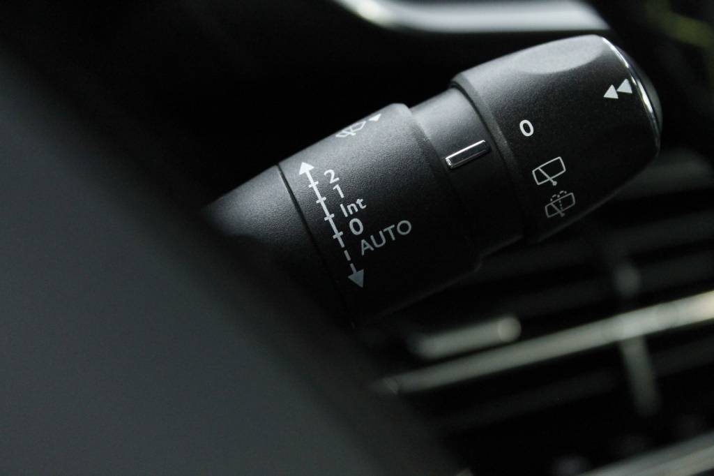 peugeot-2008-2022-eletrico-1cc