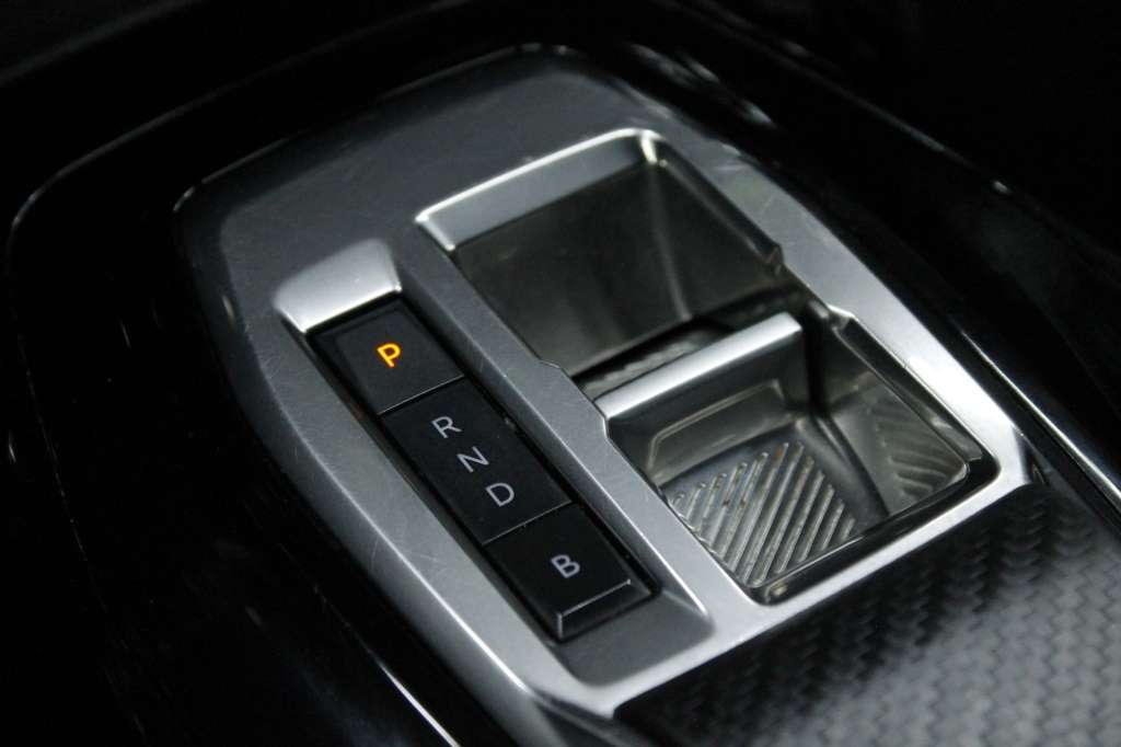 peugeot-2008-2022-eletrico-1cc