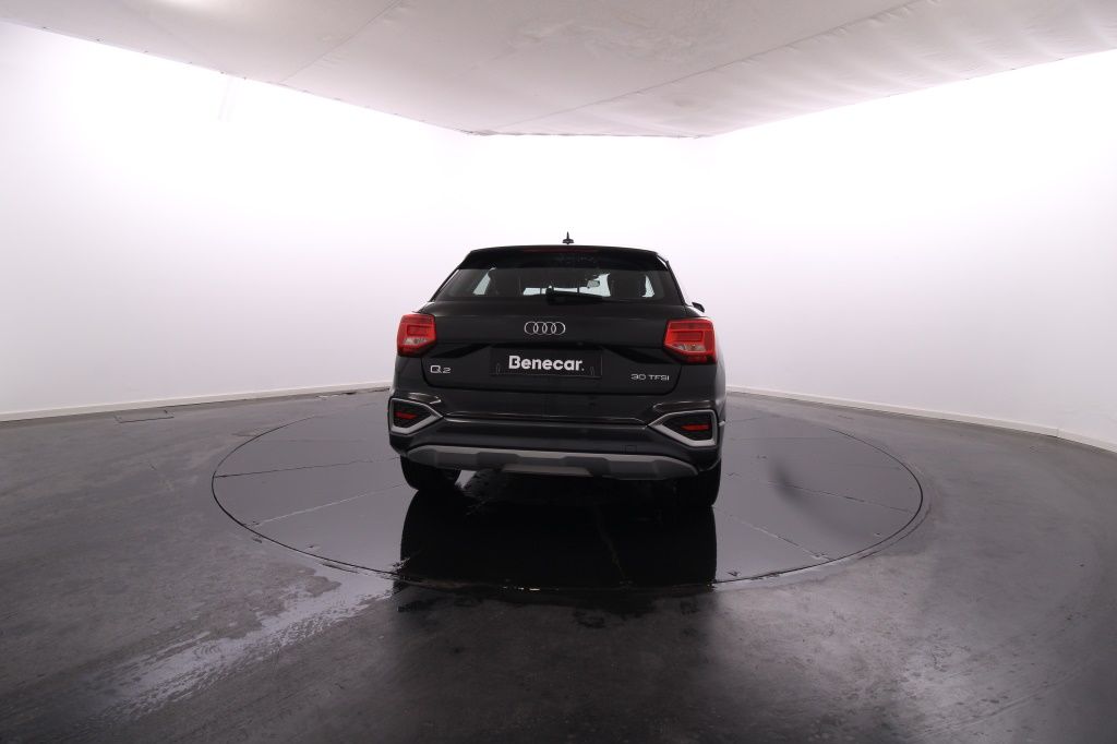 audi-q2-2024-gasolina-999cc