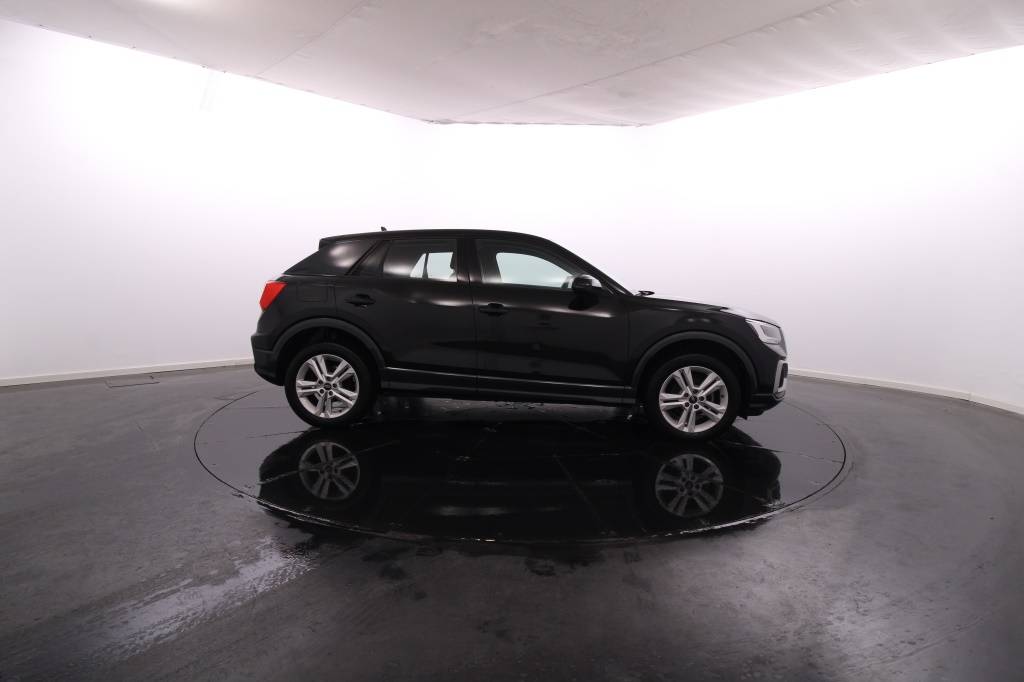 audi-q2-2024-gasolina-999cc