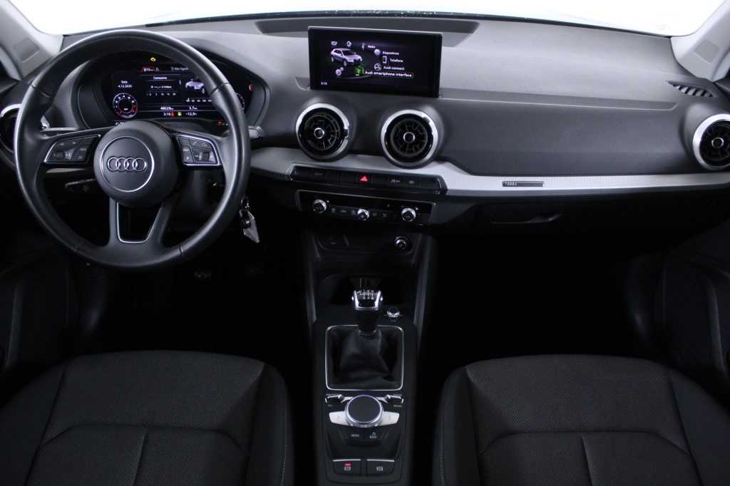 audi-q2-2024-gasolina-999cc