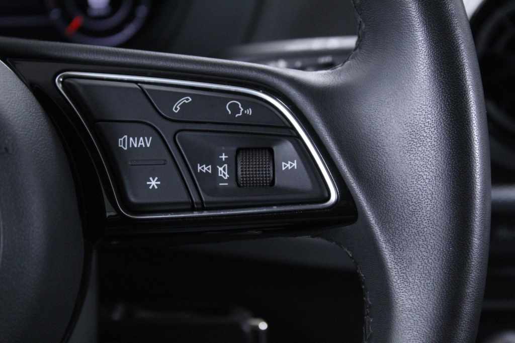 audi-q2-2024-gasolina-999cc
