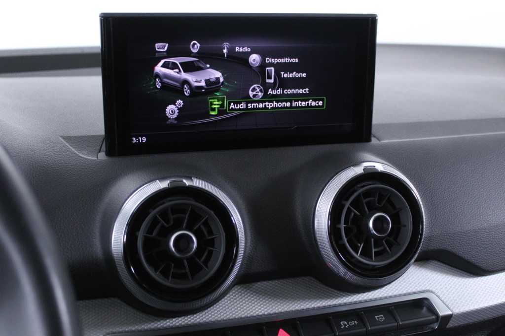 audi-q2-2024-gasolina-999cc